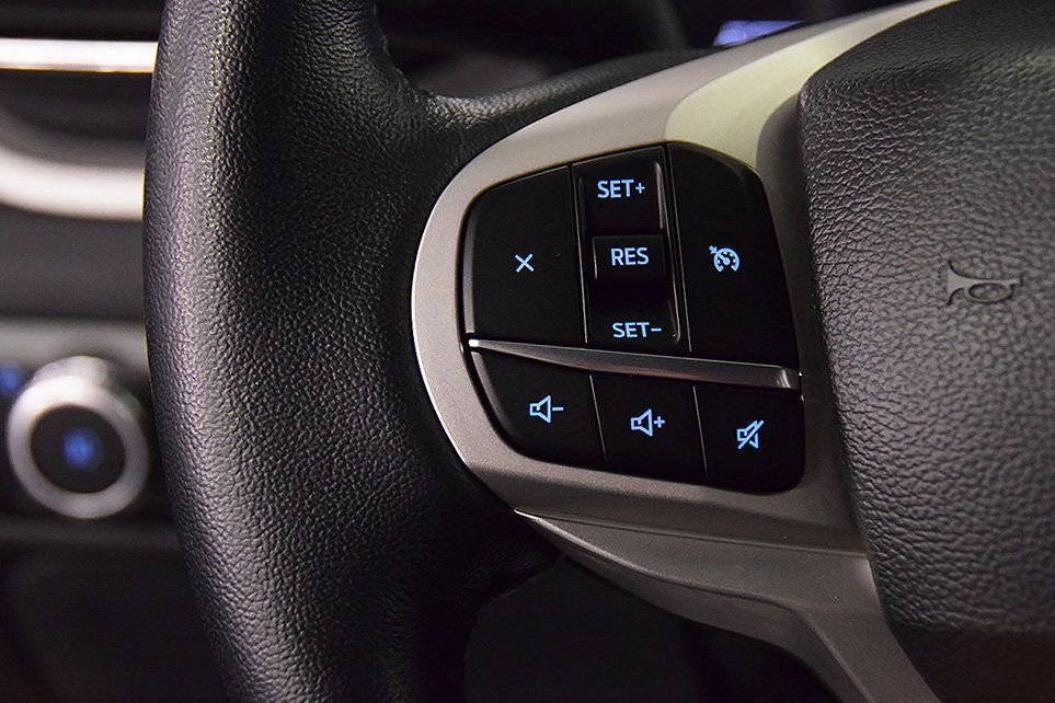 Used 2023 Ford Explorer XLT w/ Equipment Group 202A image 21