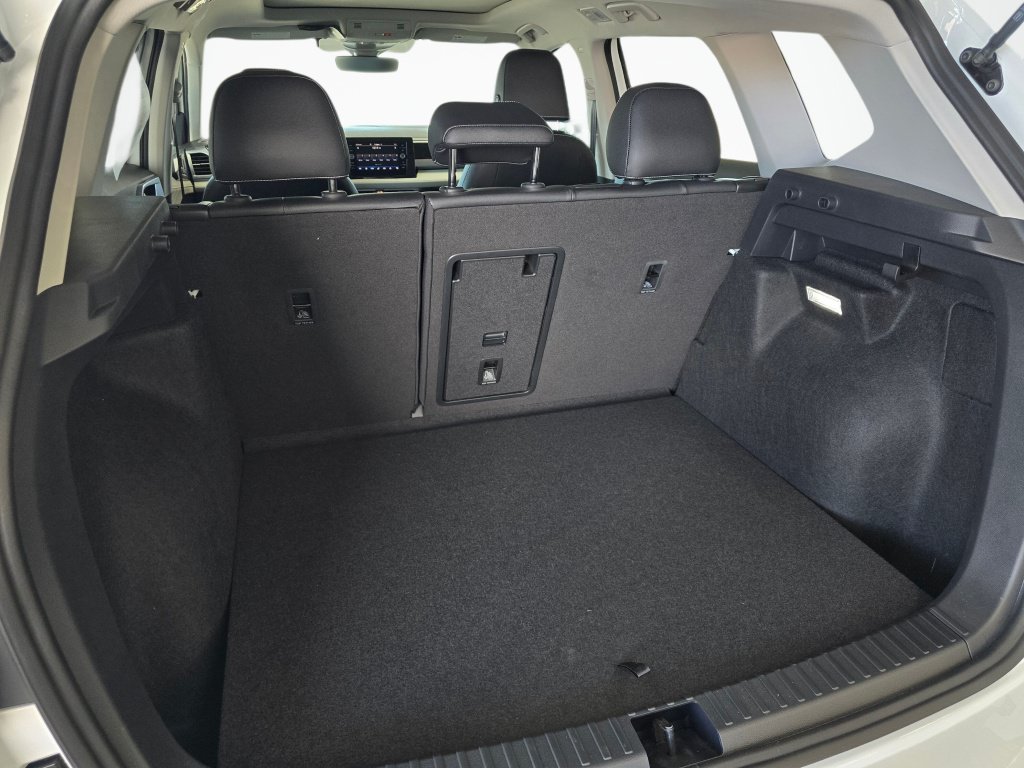 New 2026 Volkswagen Taos SEL AWD/4WD image 17