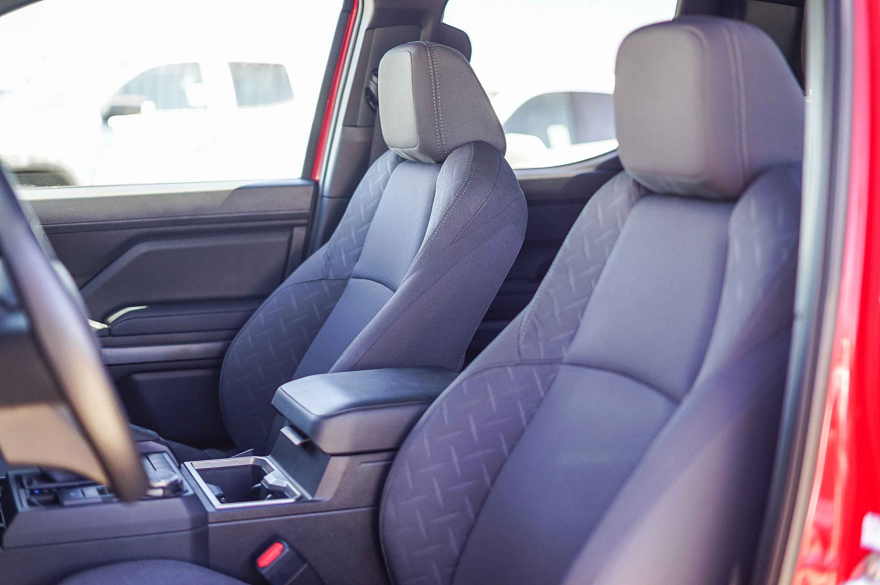 Used 2025 Toyota Tacoma SR5 image 18