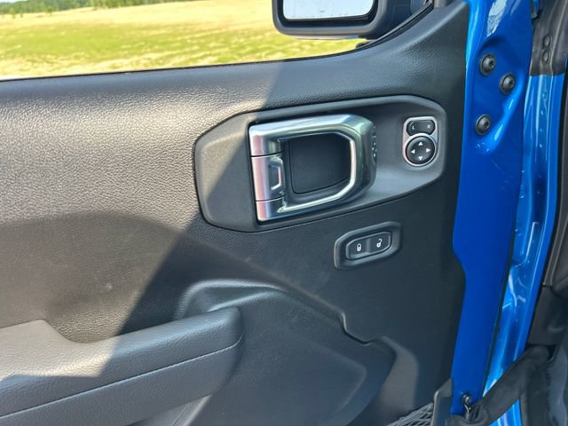 New 2025 Jeep Gladiator Sport image 11