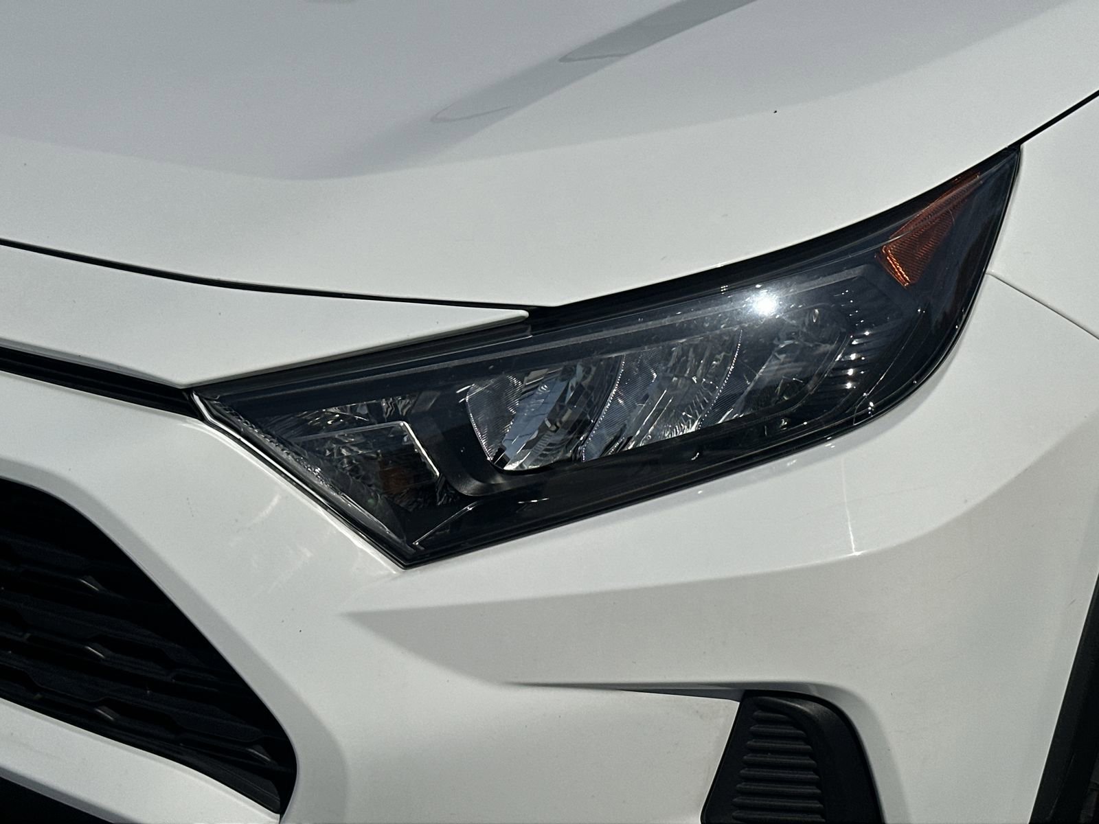 Used 2022 Toyota RAV4 LE AWD/4WD image 11