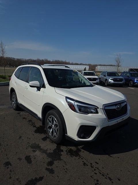 Used 2021 Subaru Forester Premium image 3