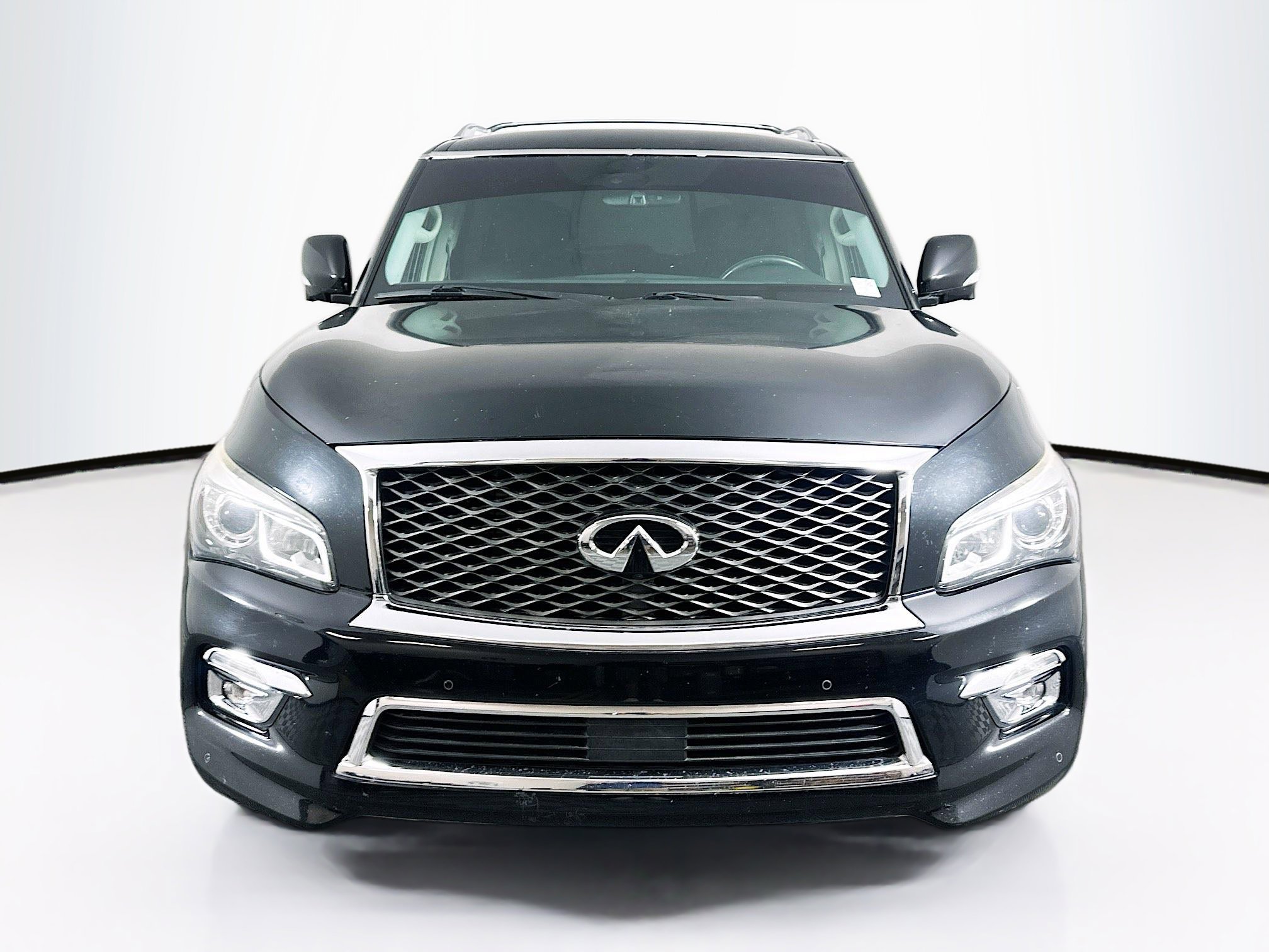 Used 2016 INFINITI QX80 Luxe w/ 22" Wheel Package RWD image 2
