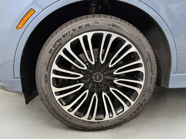 New 2026 Lincoln Aviator Black Label w/ Dynamic Handling Package image 35