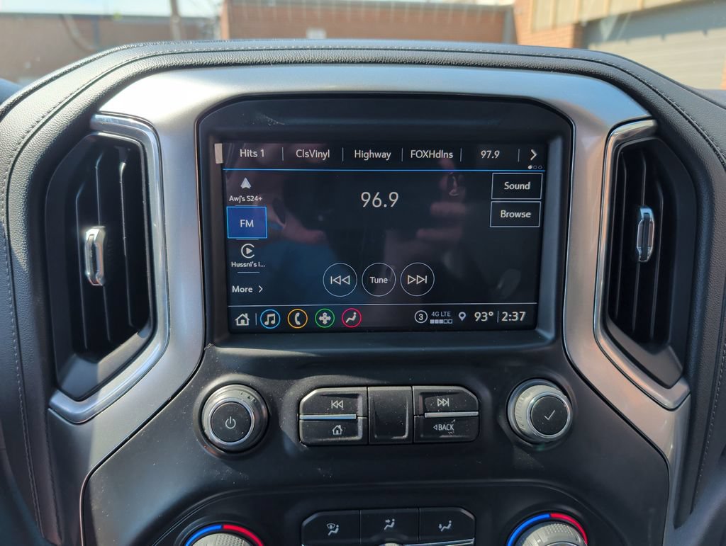 Used 2022 Chevrolet Silverado 1500 LT Trail Boss w/ LT Trail Boss Premium Package AWD/4WD image 13