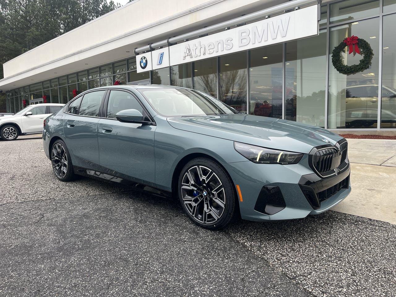 Used 2026 BMW 530i w/ M Sport Package RWD image 1