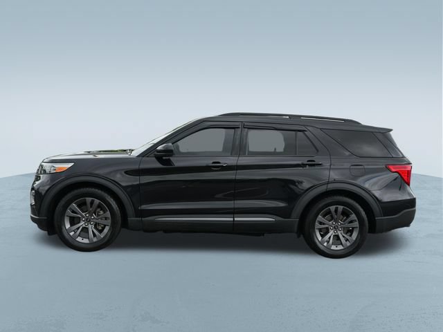 Used 2022 Ford Explorer XLT w/ Equipment Group 202A RWD image 4