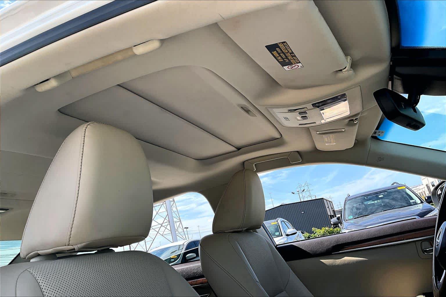 Used 2018 Lexus ES 350 w/ Navigation System Package FWD image 14