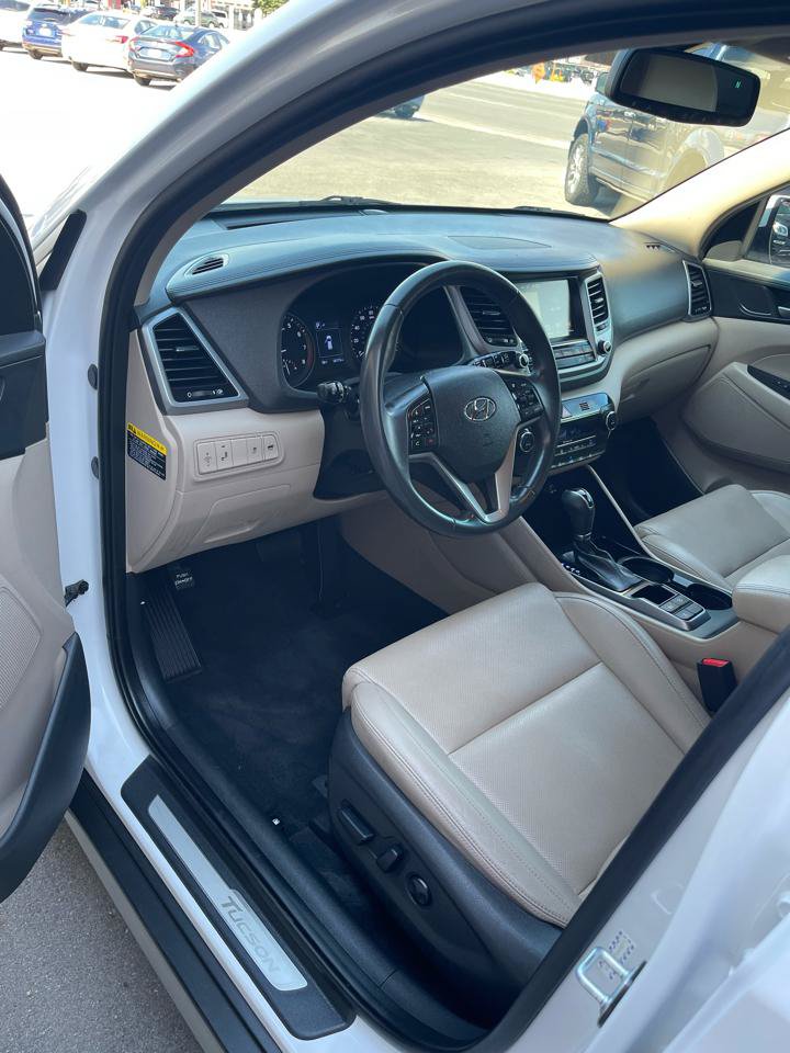 Used 2017 Hyundai Tucson Limited AWD/4WD image 11