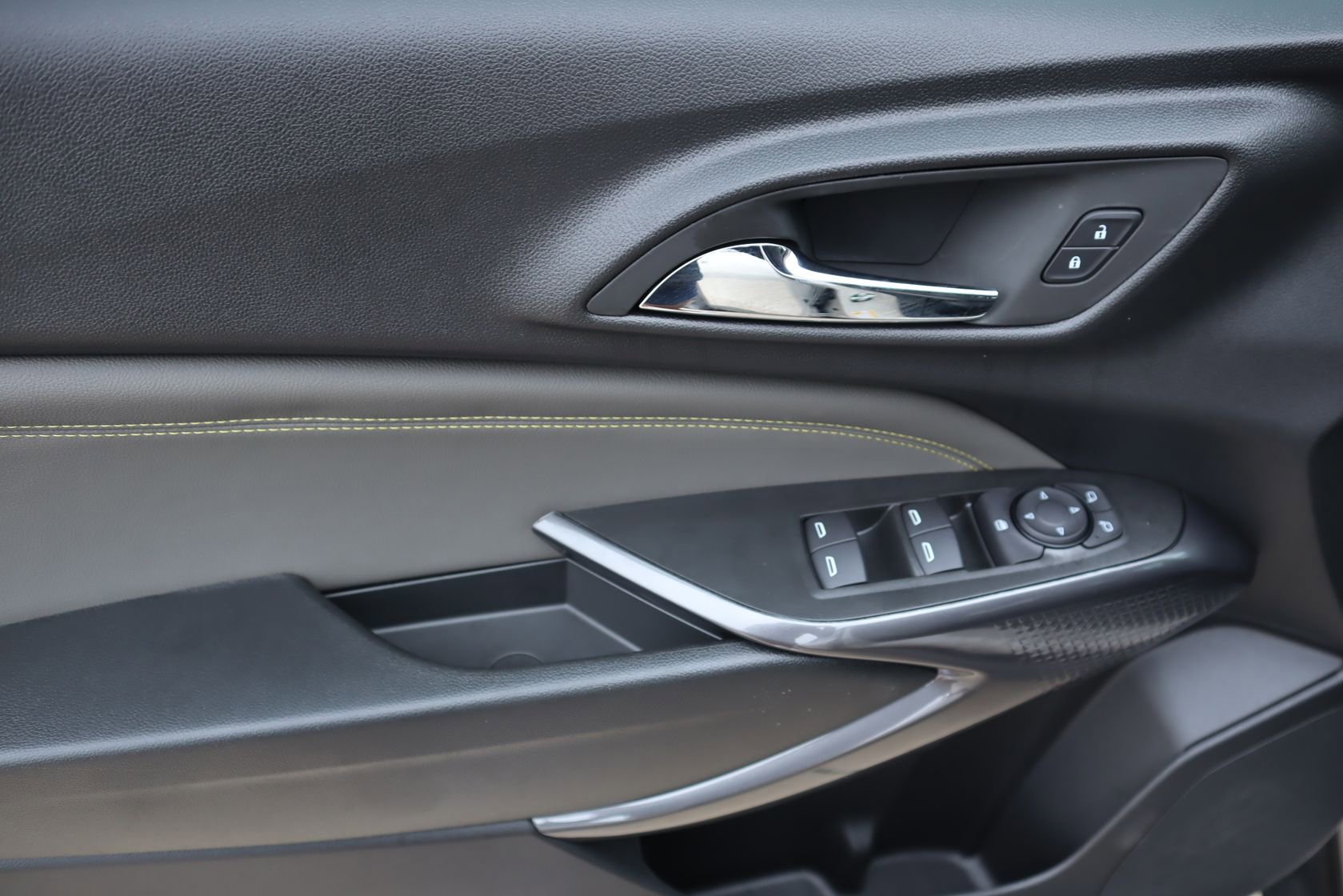 New 2026 Chevrolet Trax ACTIV FWD image 14