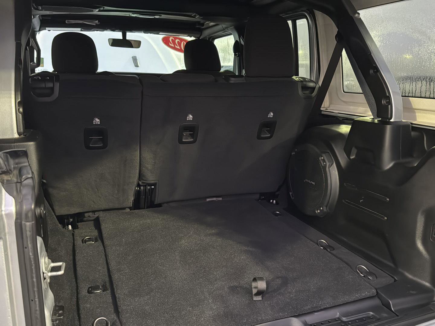 Used 2022 Jeep Wrangler Unlimited Sahara w/ Cold Weather Group image 29