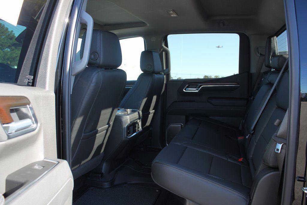 New 2026 GMC Sierra 1500 Denali w/ Denali Reserve Package image 6