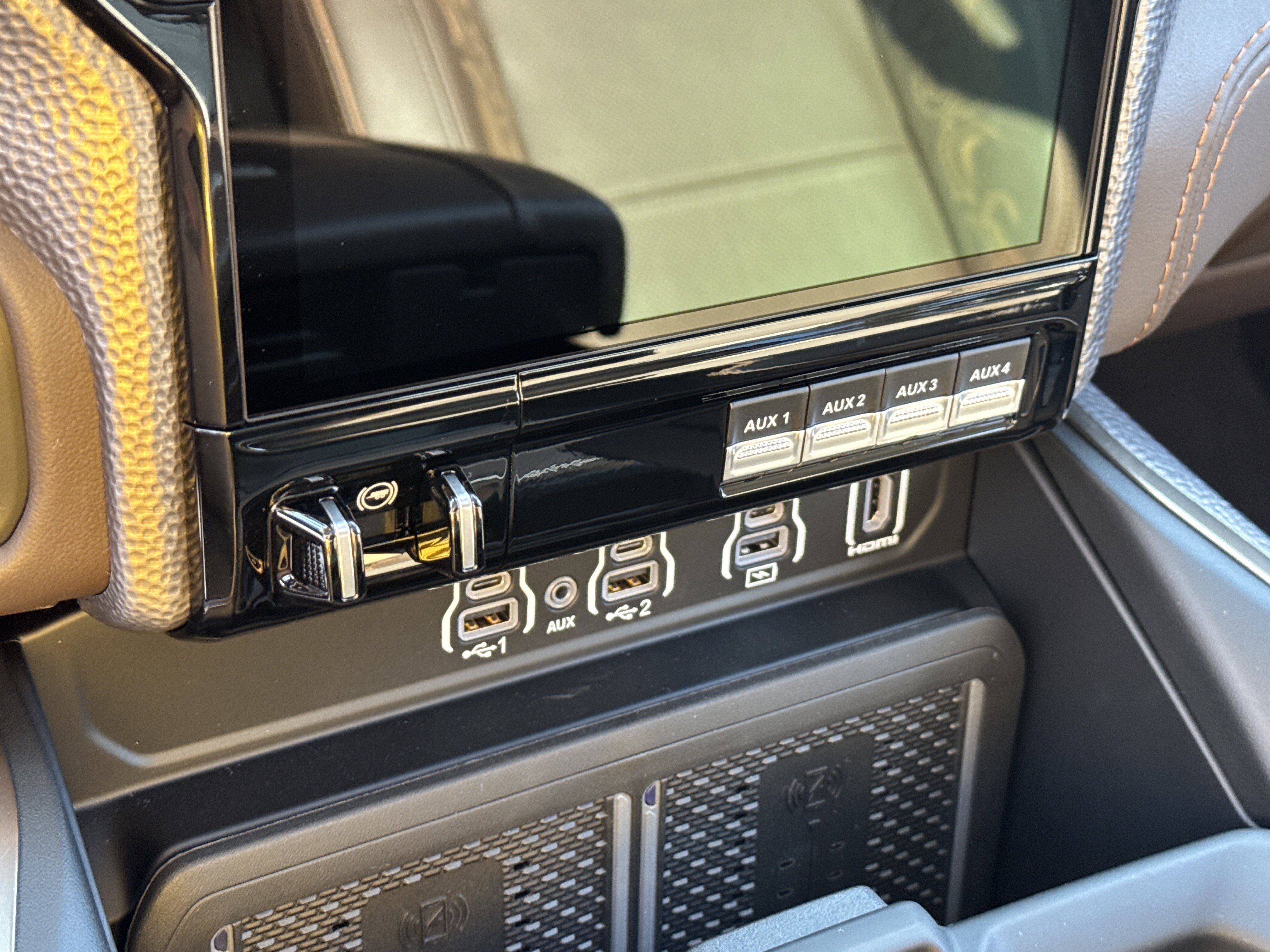 New 2026 RAM 3500 Longhorn image 37