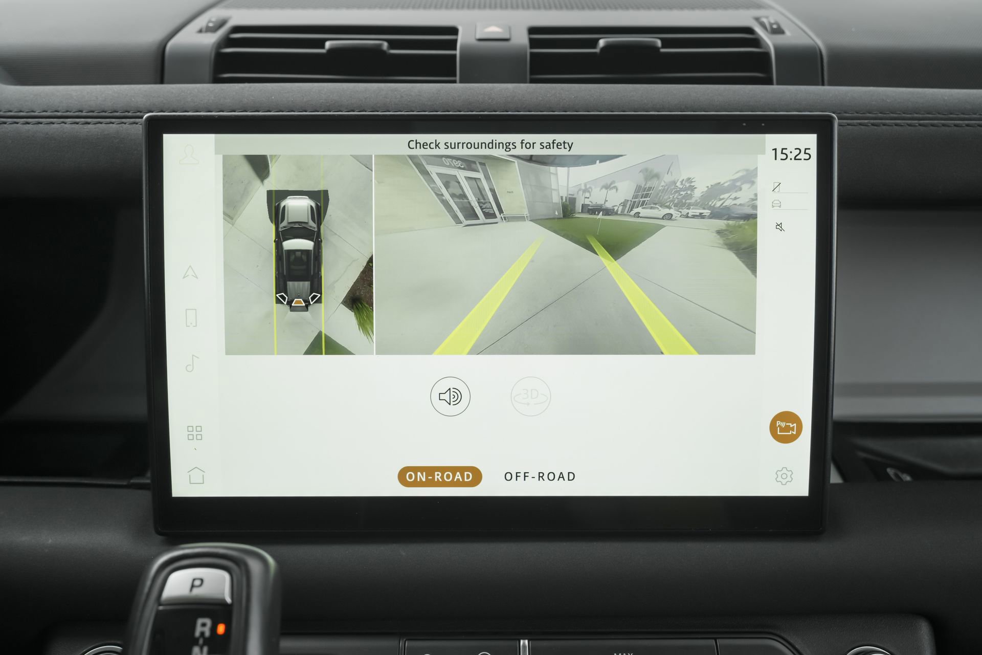 Used 2022 Land Rover Defender 110 SE image 14