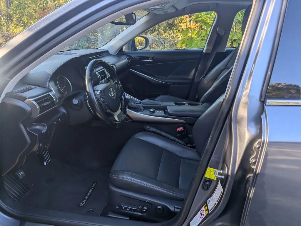 Used 2015 Lexus IS 350 AWD w/ Navigation System Package image 16