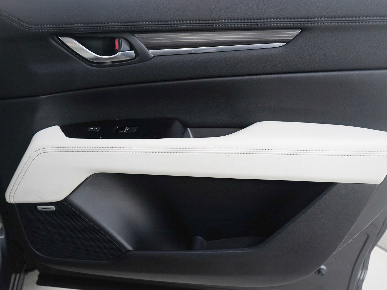 Used 2023 MAZDA CX-5 AWD 2.5 S w/ Premium Plus Pkg image 9