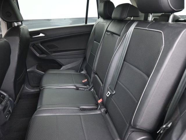 Used 2021 Volkswagen Tiguan SE image 10