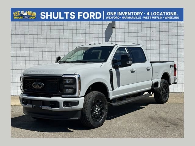 New 2026 Ford F250 Lariat w/ Black Appearance Package