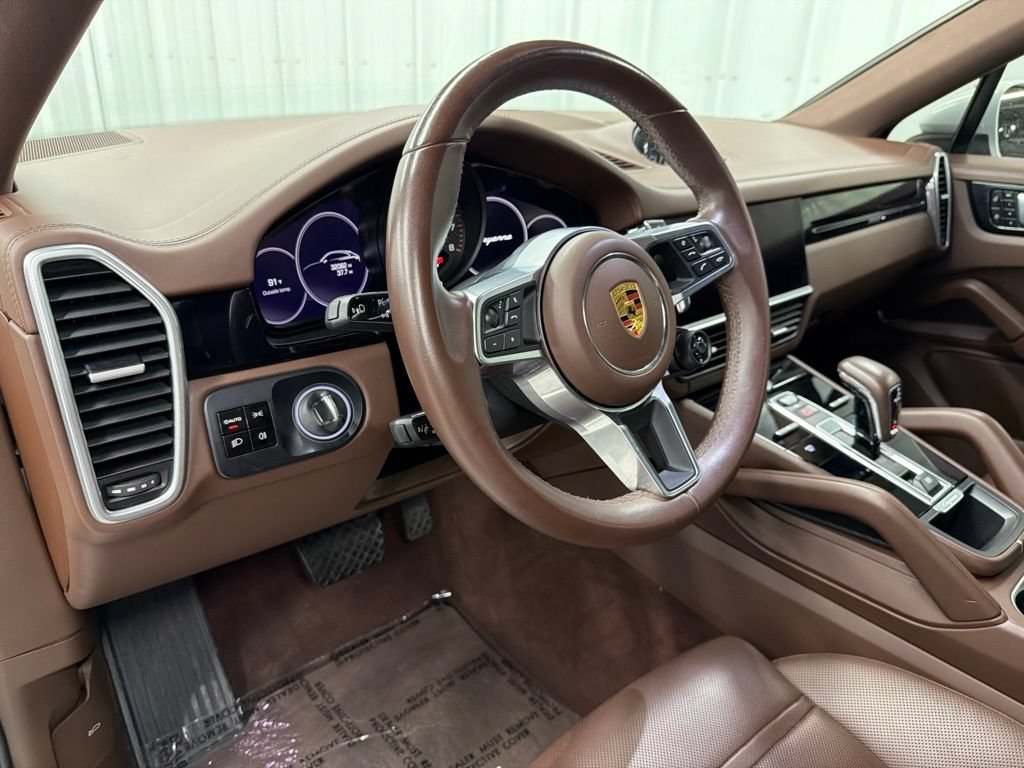 Used 2021 Porsche Cayenne Coupe AWD/4WD image 15