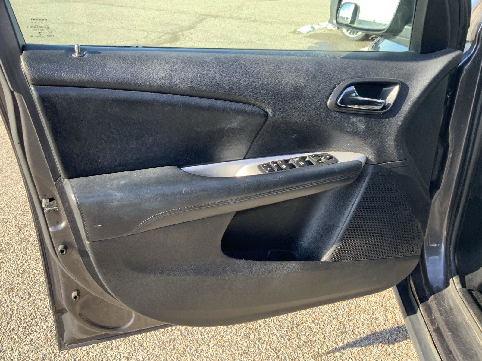 Used 2020 Dodge Journey SE w/ SE Popular Equipment Group image 20