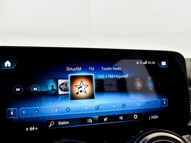 Used 2022 Mercedes-Benz EQB 300 4MATIC image 35