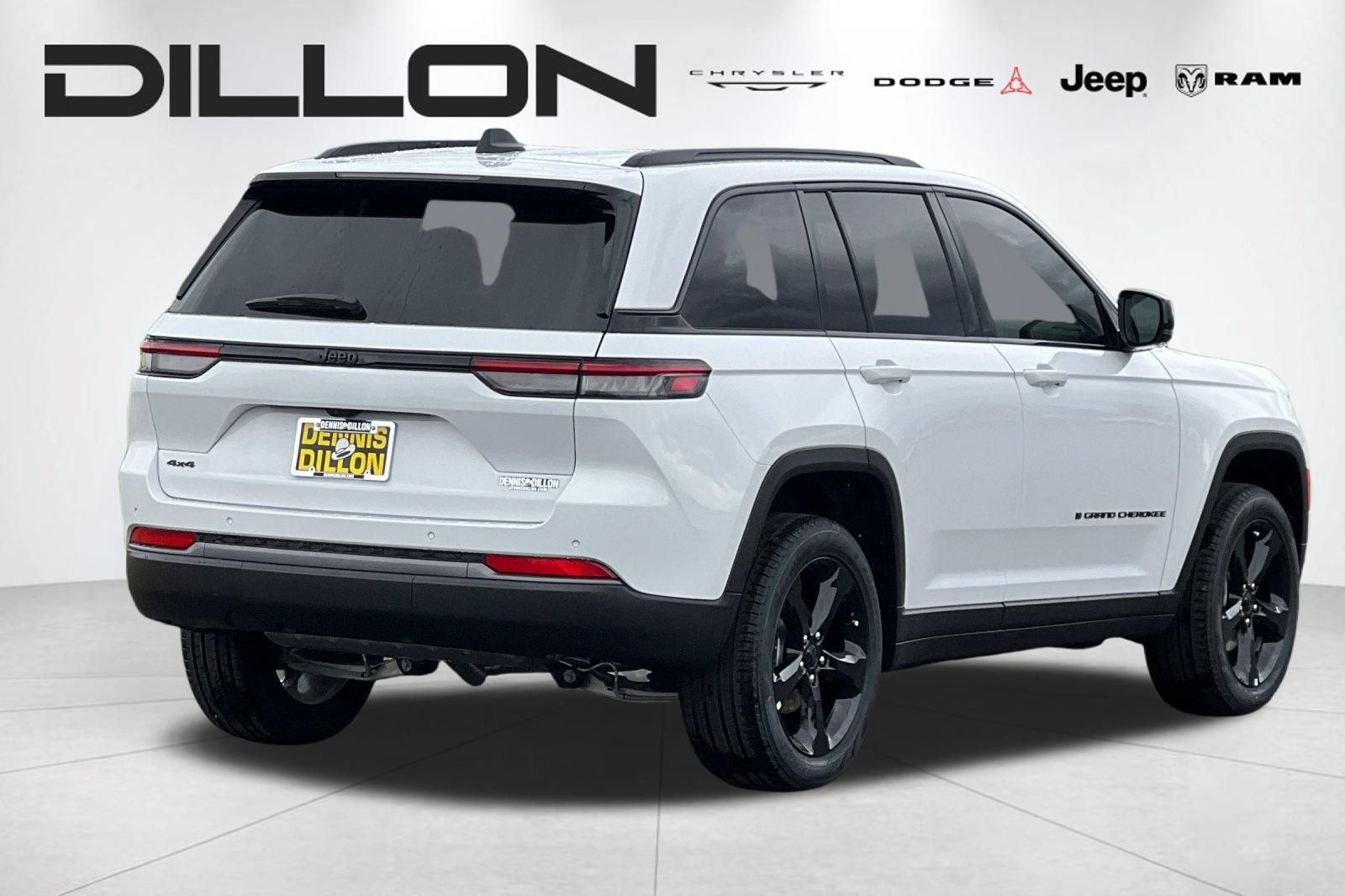 New 2026 Jeep Grand Cherokee Limited w/ Limited Altitude Package AWD/4WD image 3