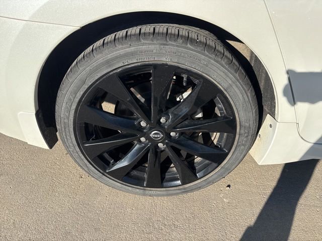 Used 2023 Nissan Maxima SR w/ Sport Mat Group image 18