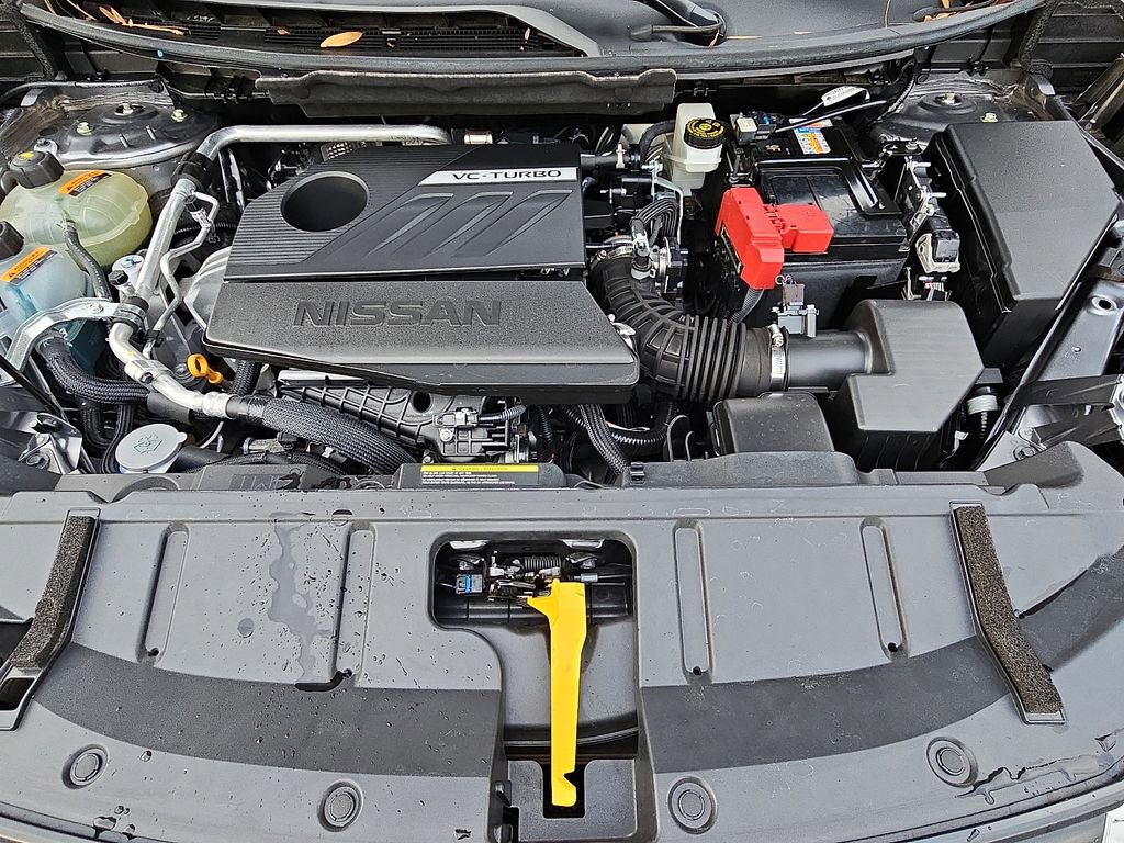 Certified 2025 Nissan Rogue Platinum image 31