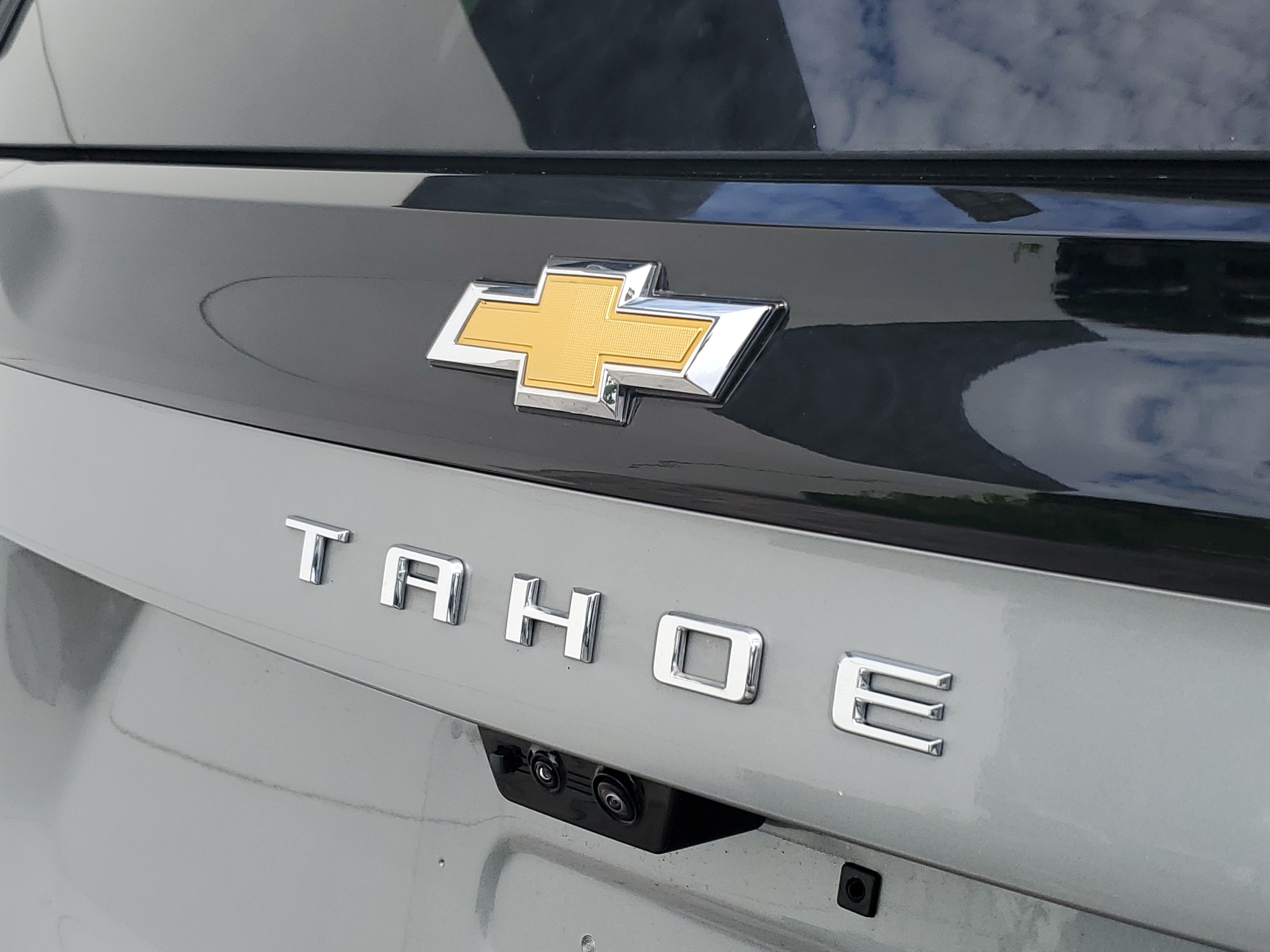 Used 2025 Chevrolet Tahoe Premier AWD/4WD image 8