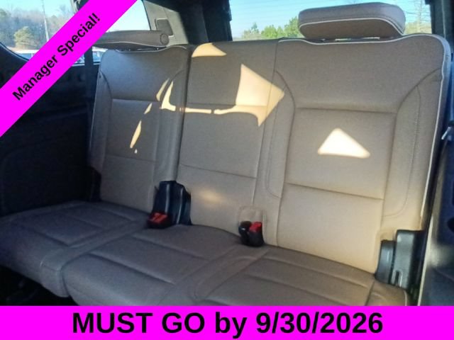 Used 2024 Chevrolet Suburban Premier RWD image 26
