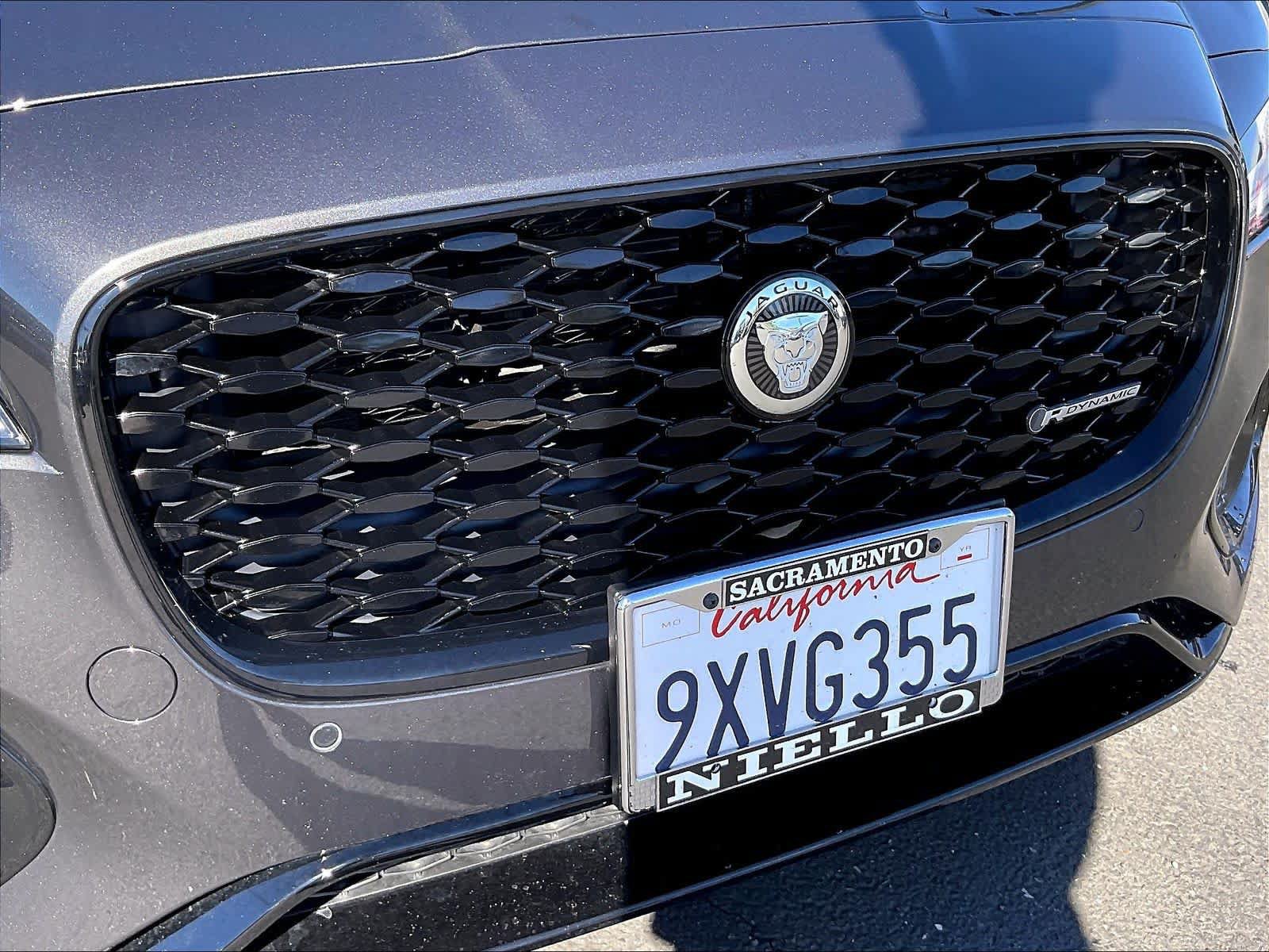 Used 2024 Jaguar XF R-Dynamic SE AWD/4WD image 31