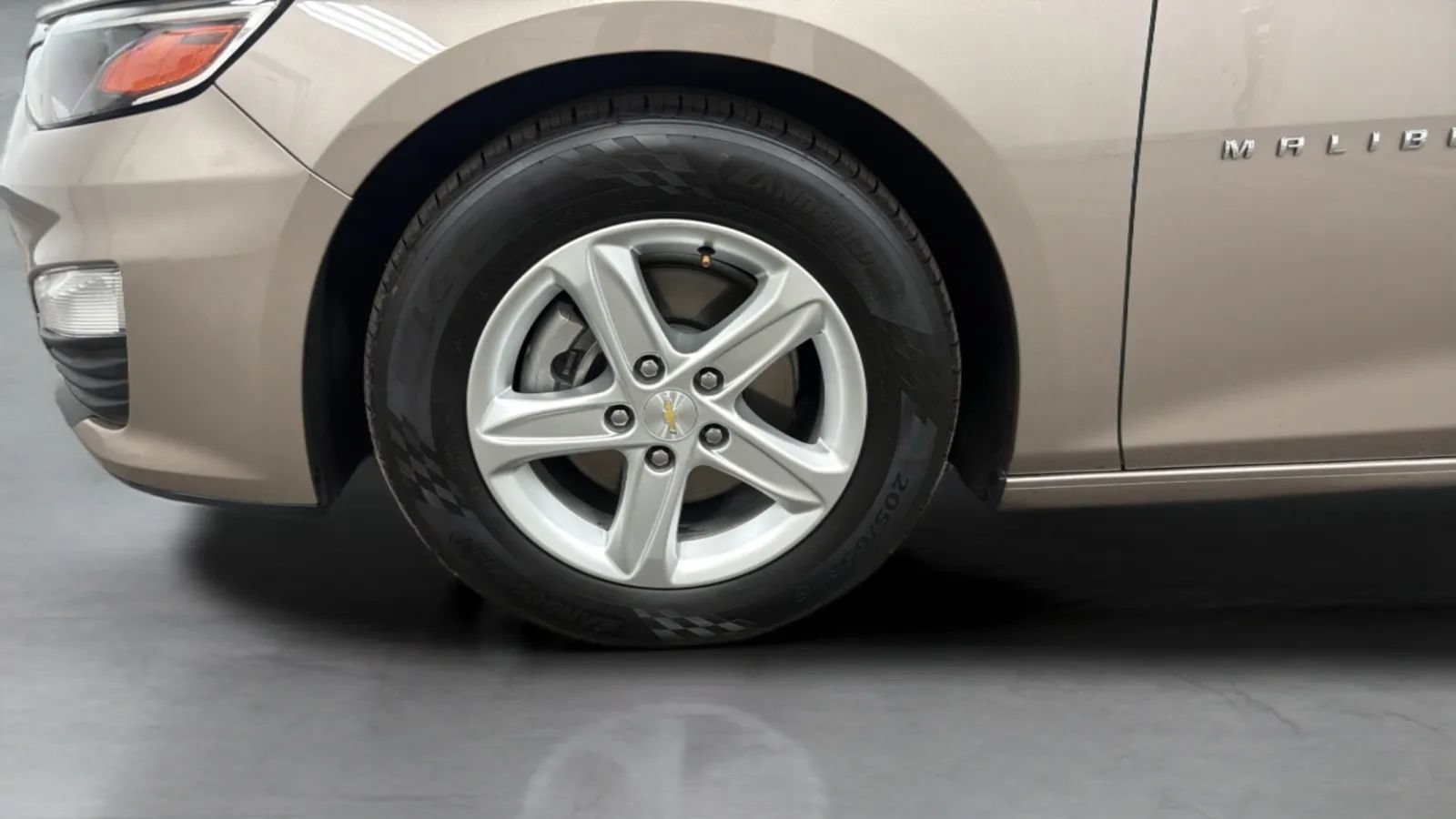 Used 2022 Chevrolet Malibu LT FWD image 29