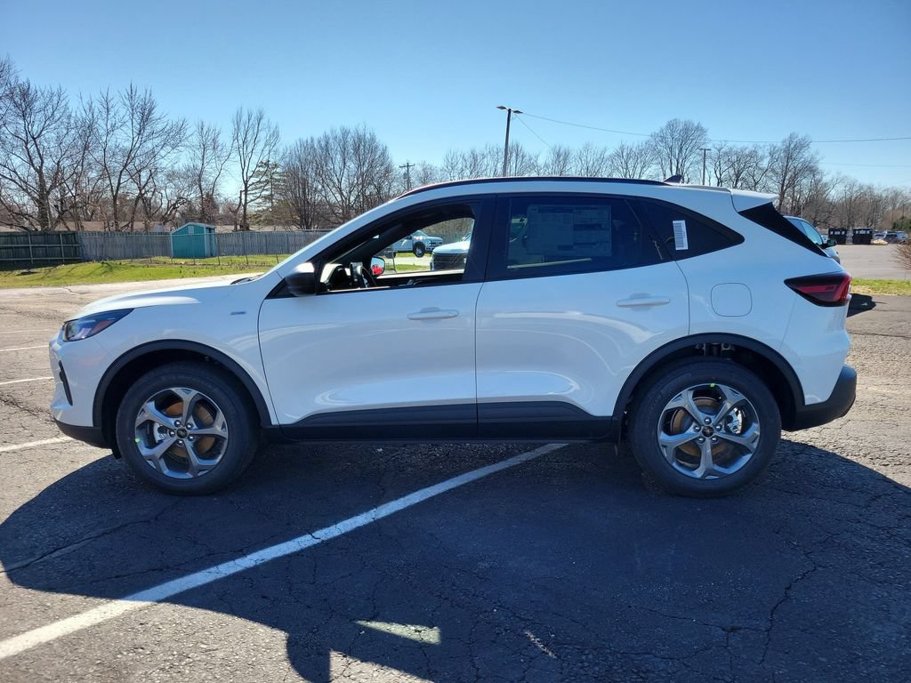 New 2026 Ford Escape ST-Line w/ Tech Pack #1 AWD/4WD image 7