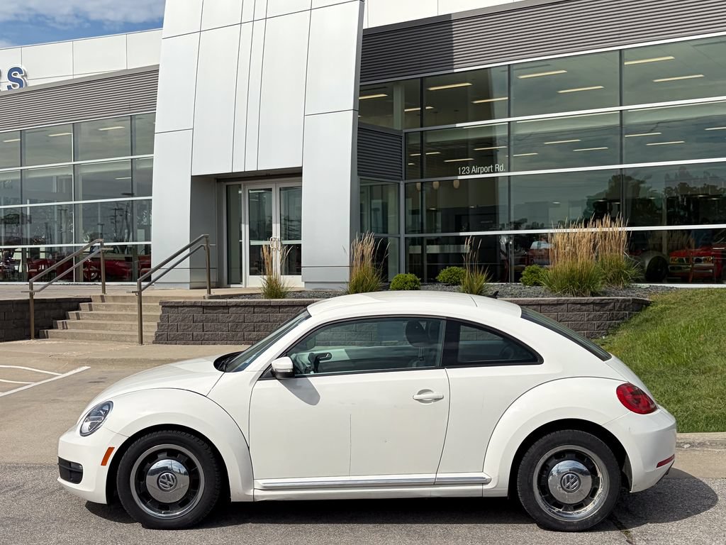 Used 2012 Volkswagen Beetle 2.5 FWD image 3