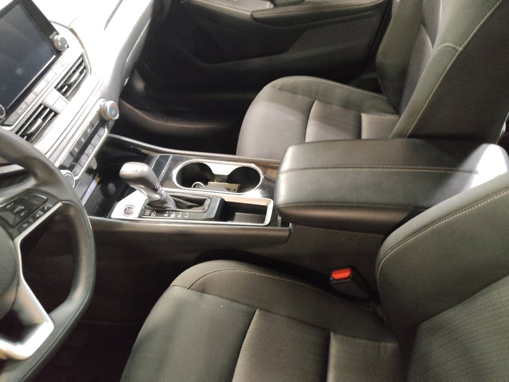 Used 2024 Nissan Altima 2.5 SV image 26
