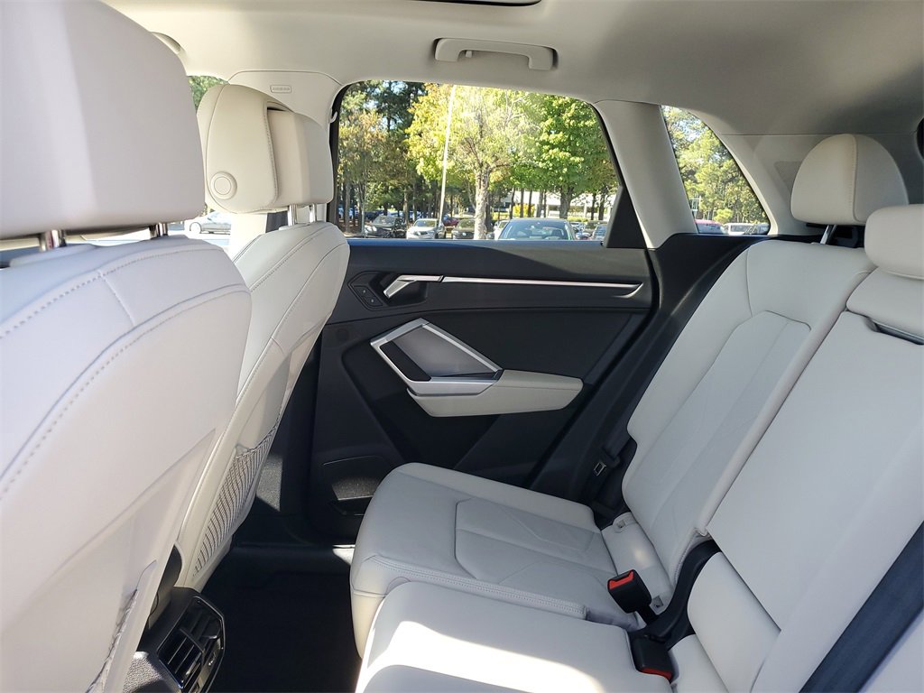 Used 2024 Audi Q3 2.0T Premium Plus image 14