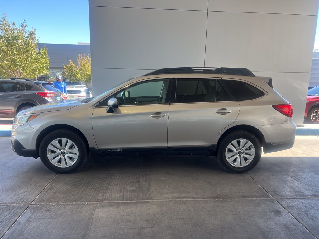 Used 2017 Subaru Outback 2.5i Premium AWD/4WD image 31