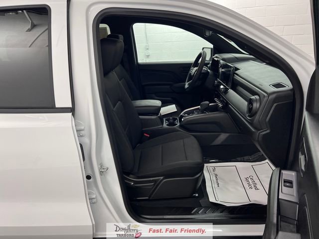 Used 2024 Chevrolet Colorado W/T w/ WT Convenience Package II image 40