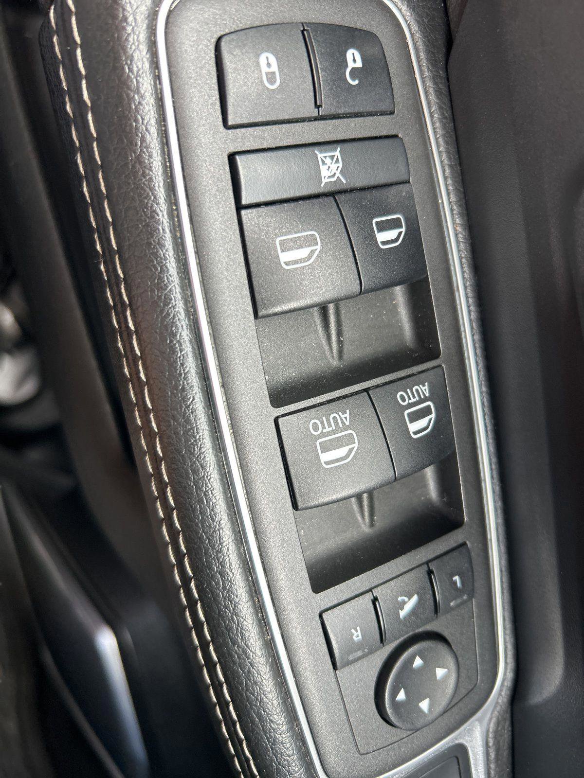 Certified 2022 RAM 3500 Laramie image 24