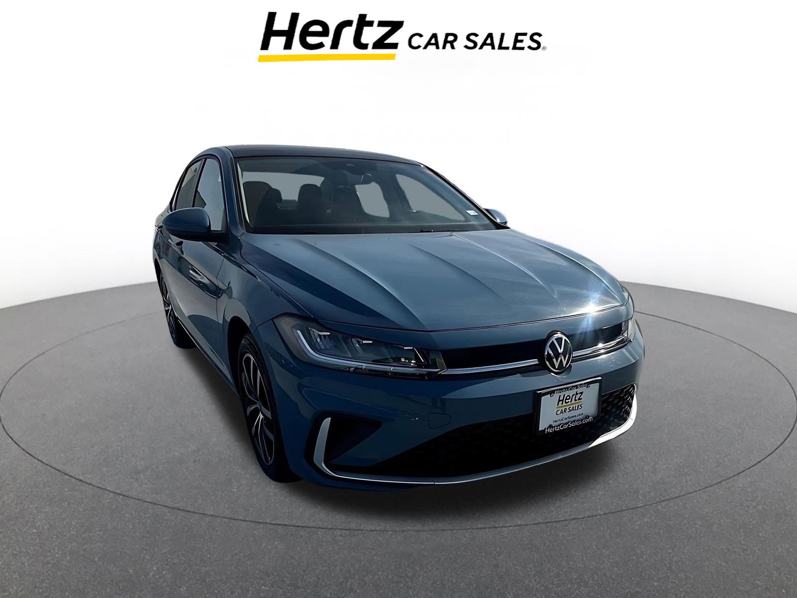 Used 2025 Volkswagen Jetta SE image 1