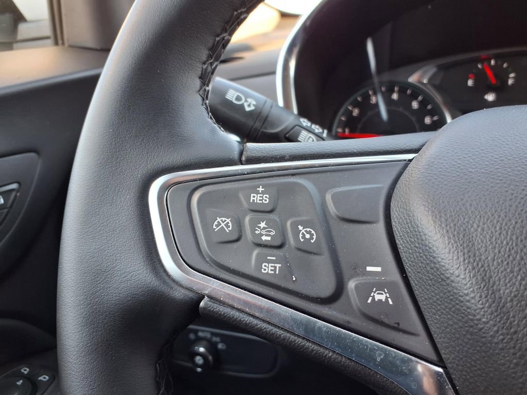 Used 2024 Chevrolet Equinox LT w/ LPO, Floor Liner Package FWD image 12