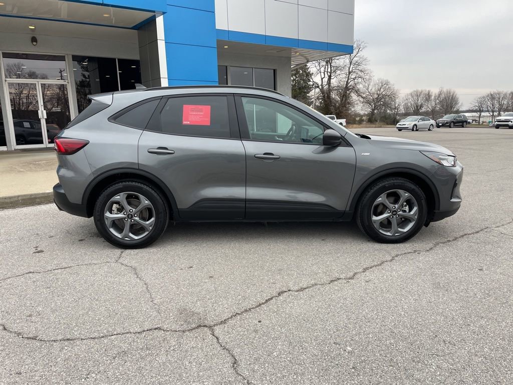 Used 2025 Ford Escape ST-Line w/ Equipment Group 301A image 50