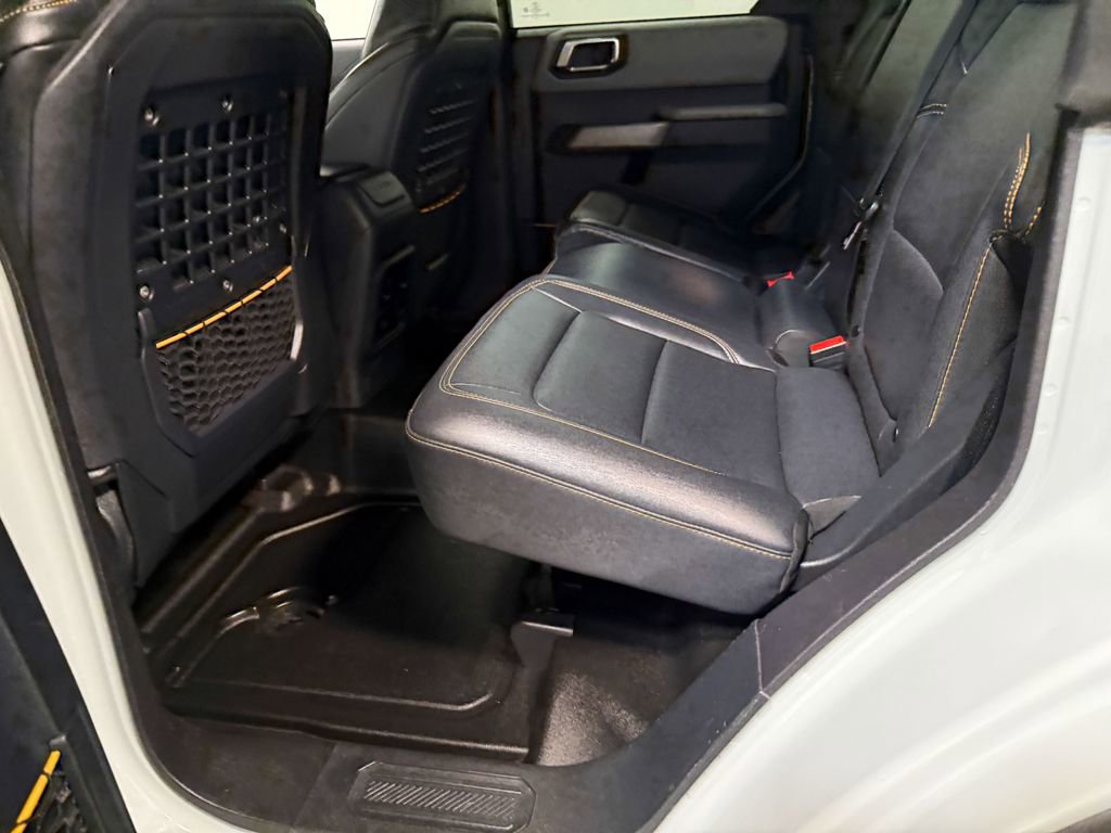 Used 2023 Ford Bronco Badlands image 47