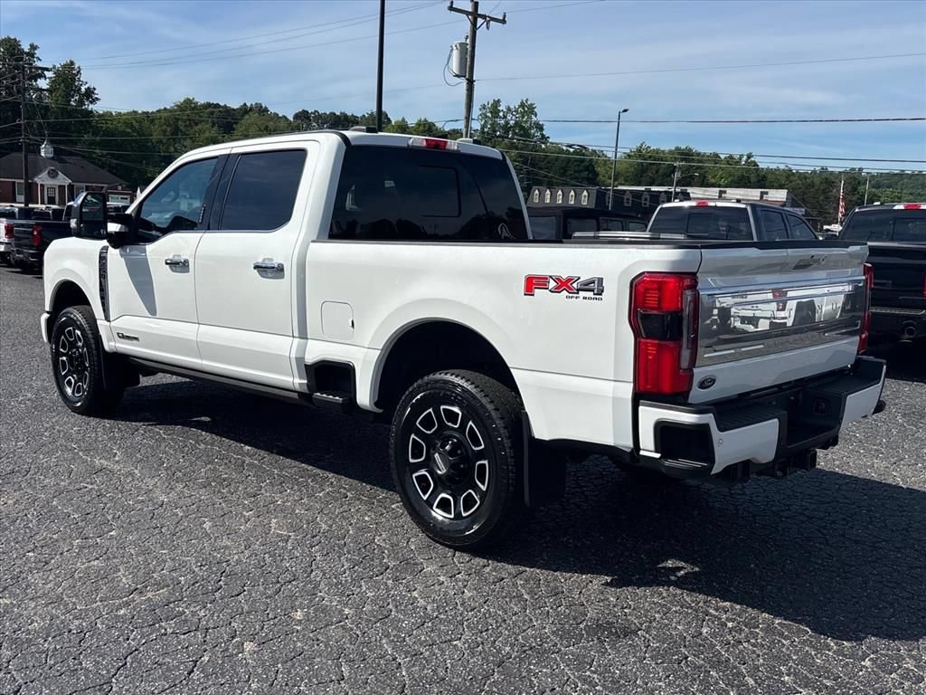 Used 2023 Ford F250 Platinum AWD/4WD image 5