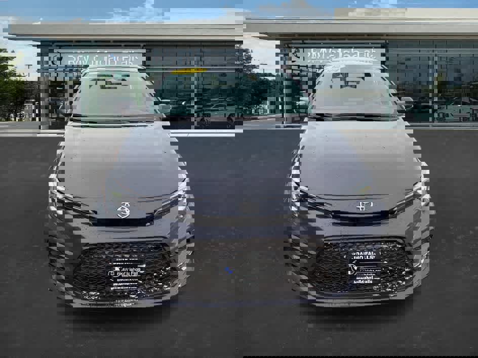 Used 2024 Toyota Corolla SE image 3