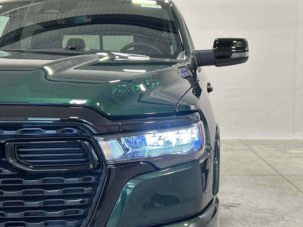 New 2026 RAM 1500 4x4 Crew Cab image 10