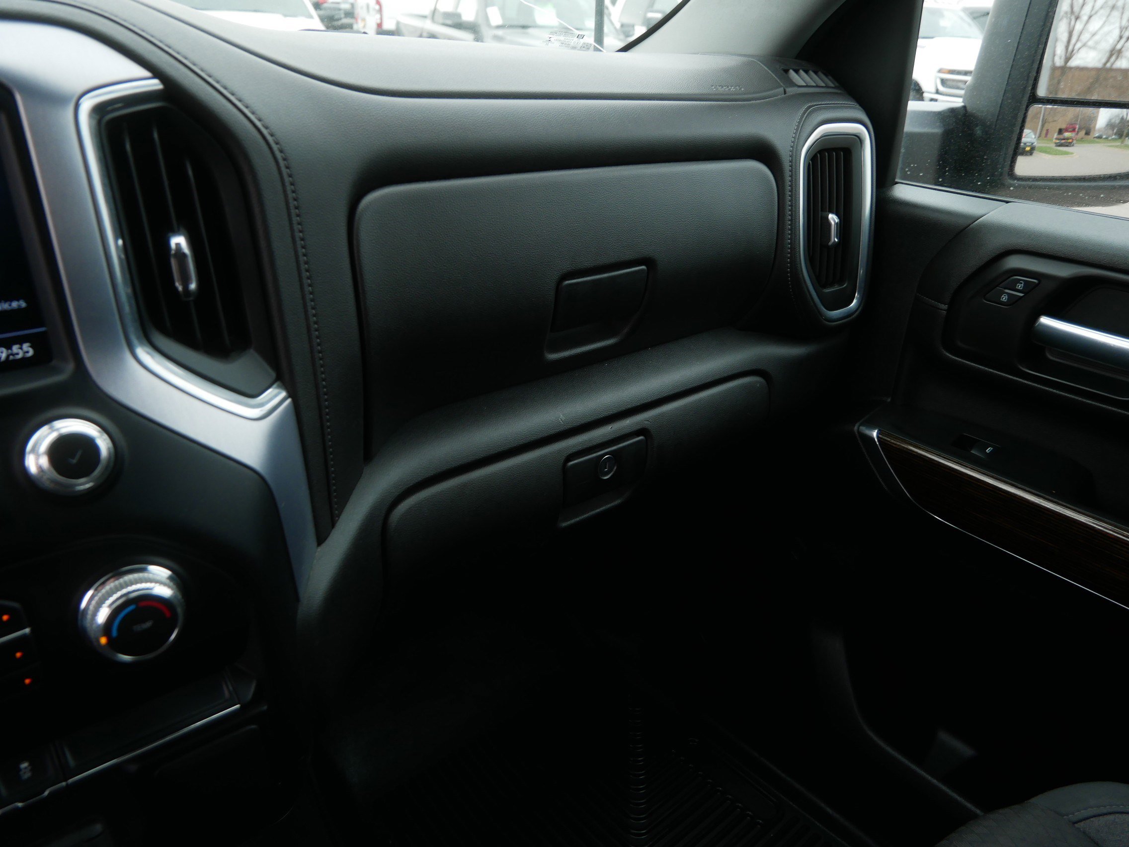 Used 2020 GMC Sierra 2500 SLE AWD/4WD image 28