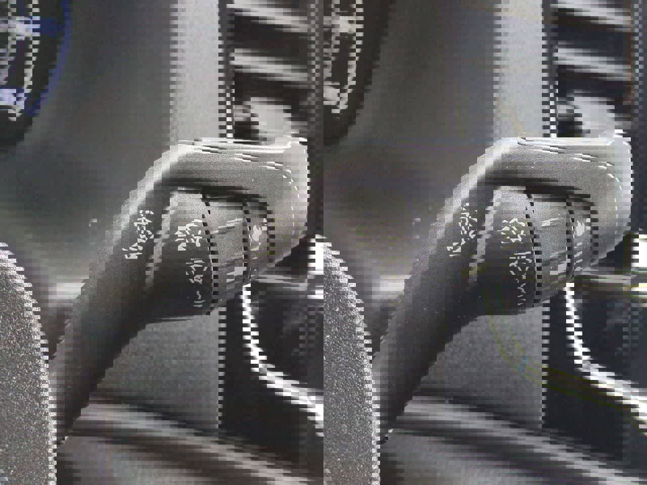 Used 2023 Ford Transit 350 XLT image 25