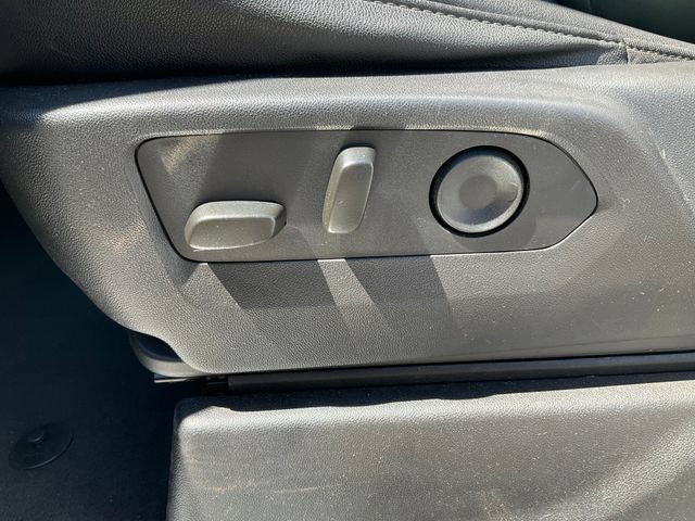 Used 2024 GMC Sierra 1500 SLT RWD image 6