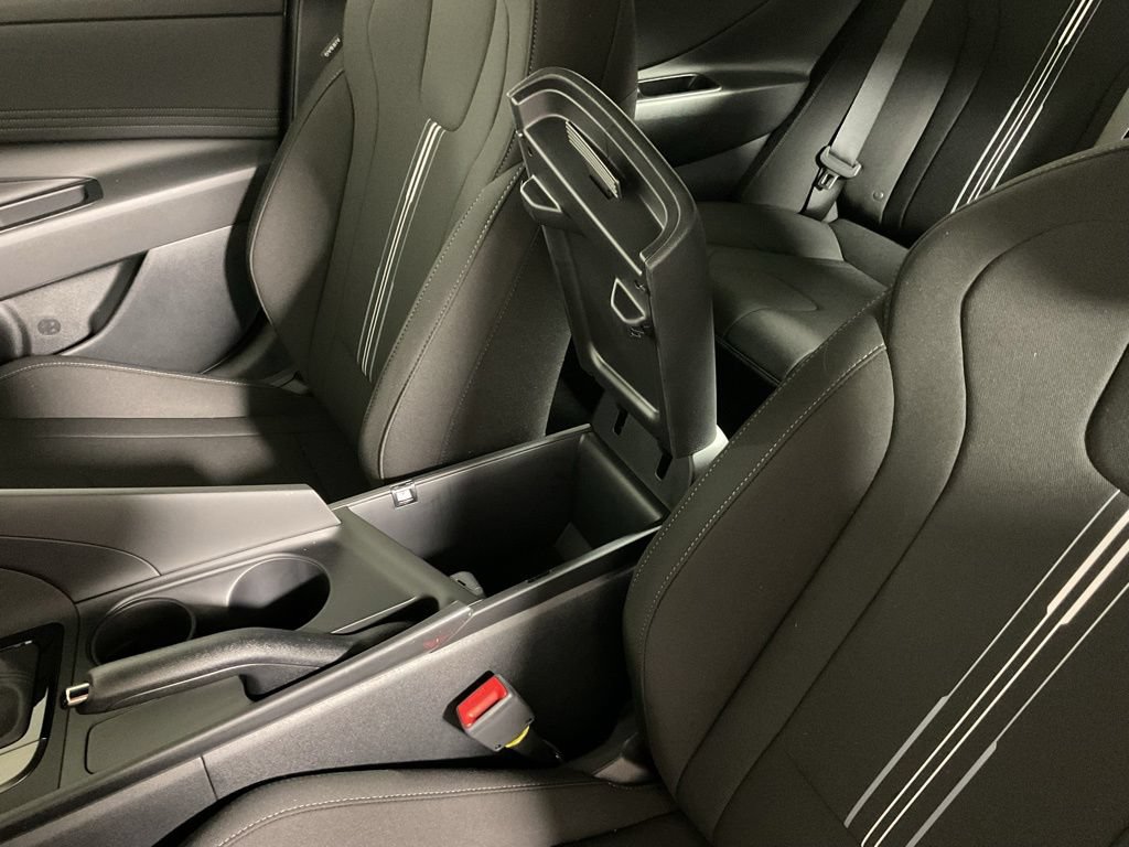 New 2026 Hyundai Elantra Sport FWD image 29
